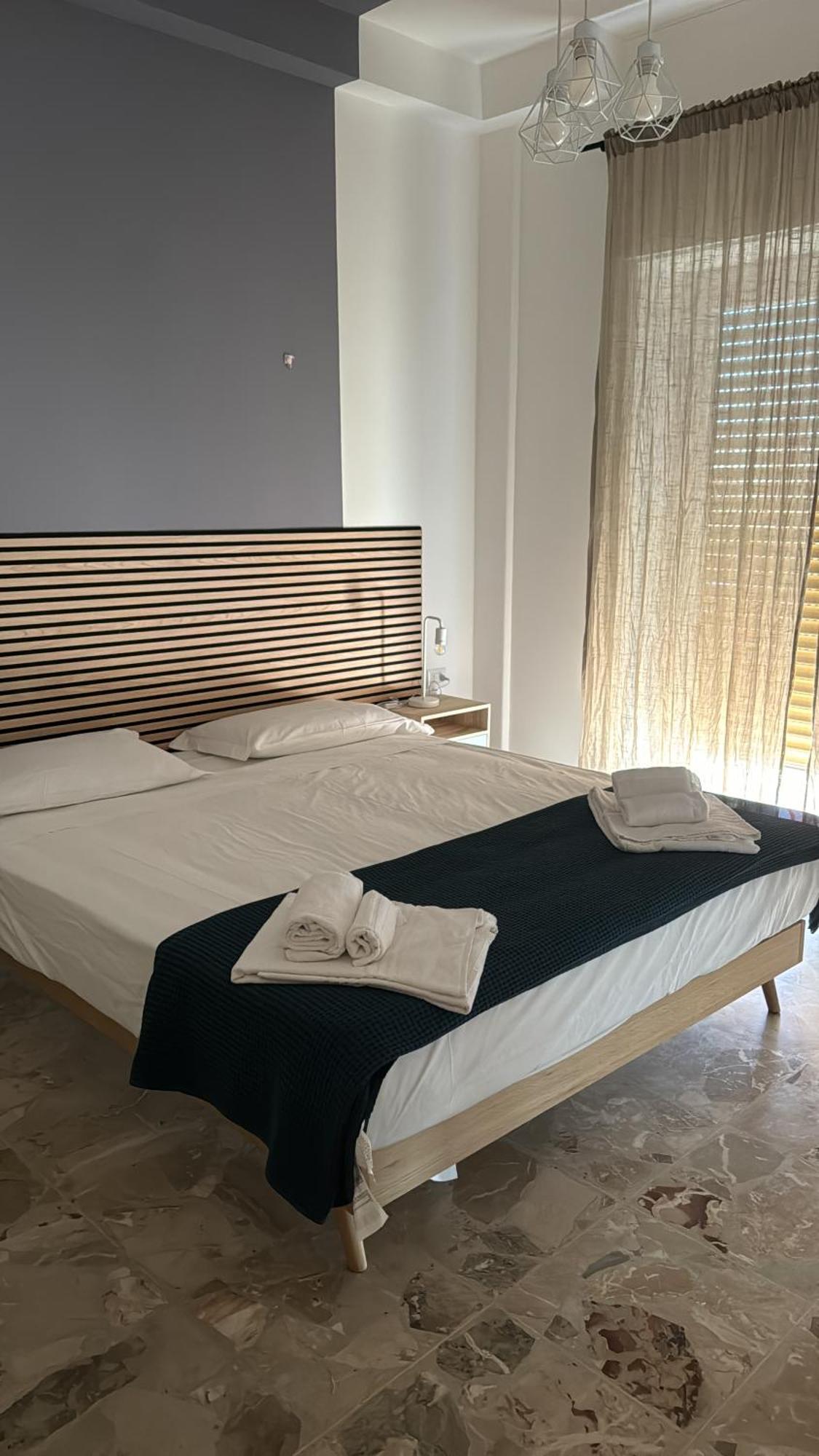 Hotel Casa Corso Aeroporto di Catania Fontana Rossa Esterno foto